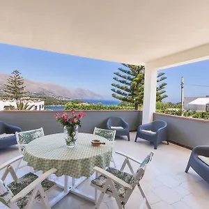 Saracena Apartment